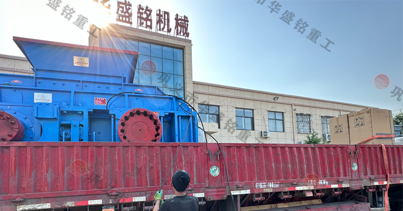 鐵礦石液壓對輥破碎機(jī)的維護(hù)成本如何？工作原理是什么？